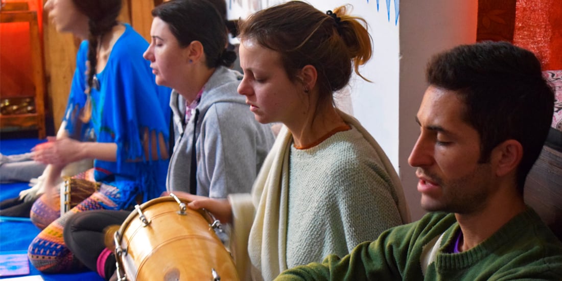 reasons_you_need_to_come_to_mahatma_rishikesh_yoga_retreat